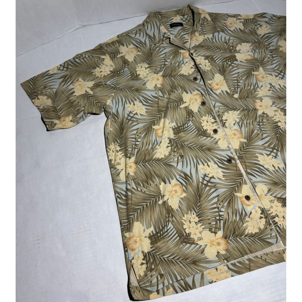 Van Heusen Button Up